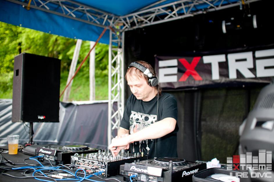 24 ur elektronike utripalo v Kranju