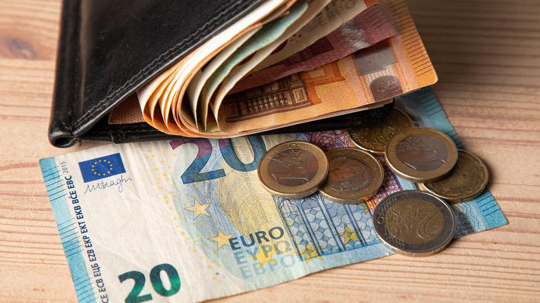 denar banka štetje denarja denarnica evri bankkomat