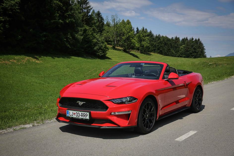 Ford  Mustang