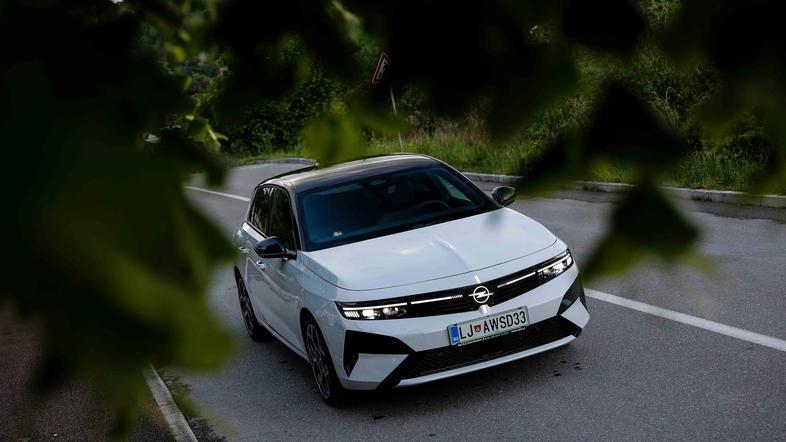 opel astra