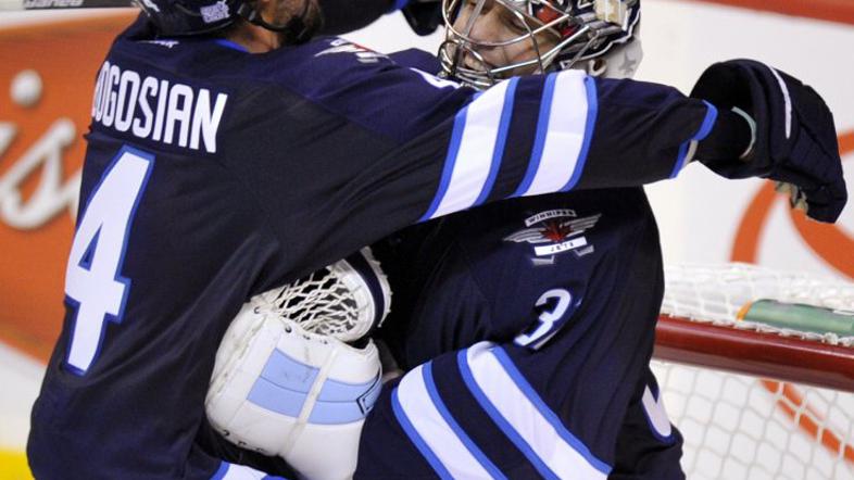 bogosian pavelec winnipeg