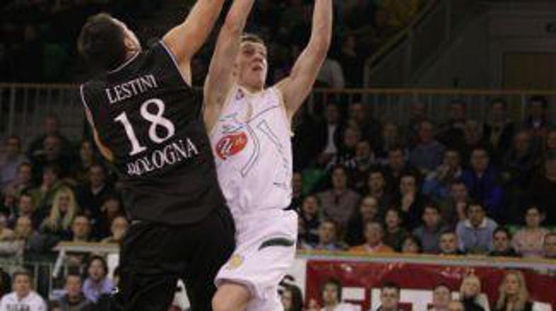 Košarkarji Olimpije so se od domačih gledalcev v Evroligi poslovili z zmago.