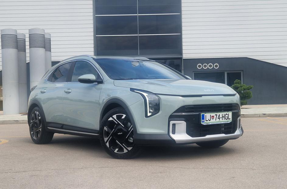 Prenovljena kia xceed