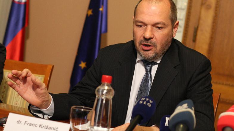 Pahor je Križaniča naprosil, naj se znebi Isajlovića. (Boštjan Tacol)