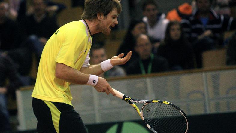 Kavčič se bo v drugem kolu turnirja, na katerem igra tudi Rafael Nadal, pomeril 