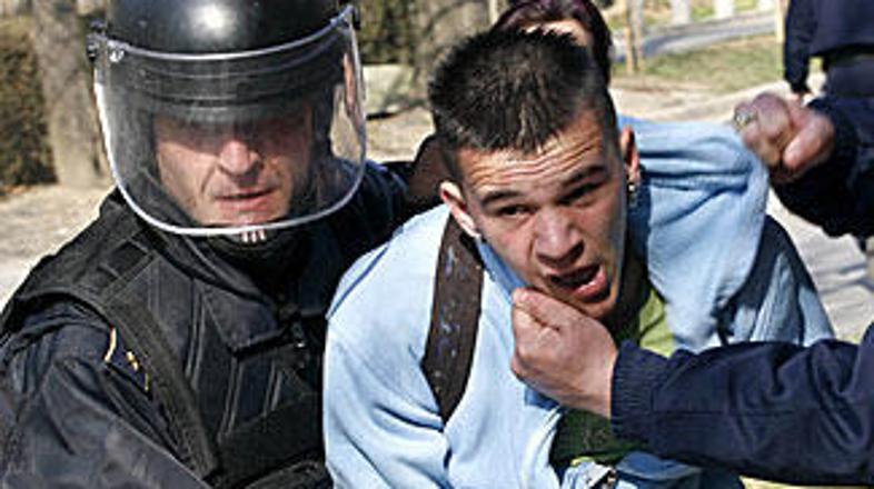 Reforma vključuje tudi ustanovitev odbora za pritožbe državljanov, kjer bodo drž