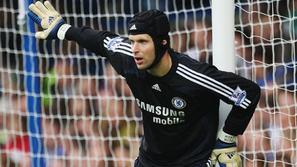 Petr Čech samozavestno pričakuje obračun z rdečimi vragi. (Foto: Getty Images)