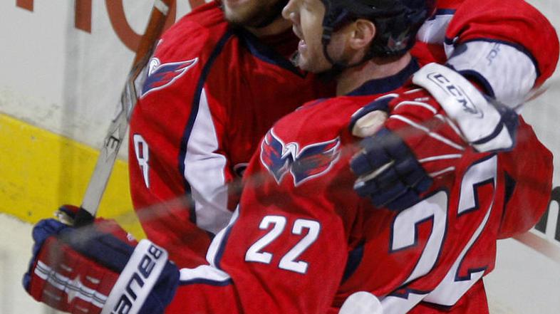 Med strelci za Washington Capitals sta bila Knuble in Ovečkin.(Foto: Reuters)