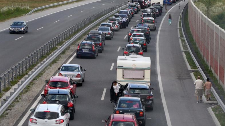 Gneča na mejnem prehodu Gruškovje.