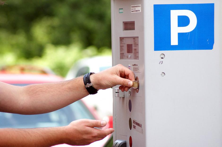 parkomat, parkiranje, parkirišče | Avtor: Jošt Smolej