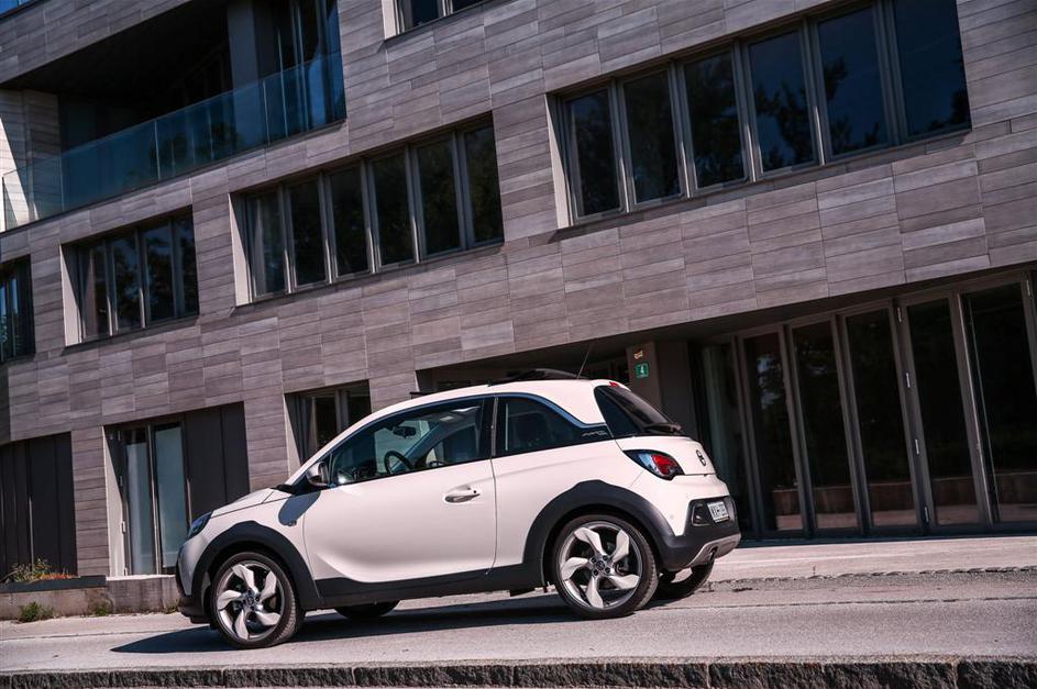 Opel adam rocks
