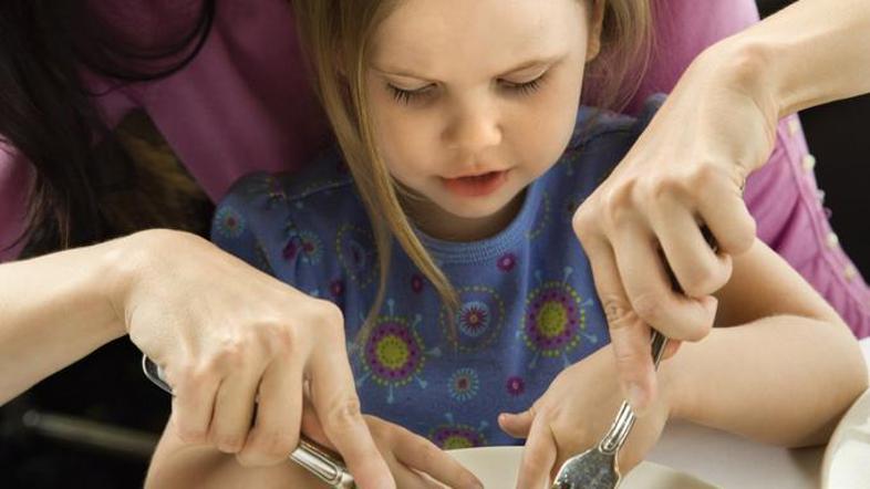 Meso naj bo na krožnikih do petkrat na teden, pravijo na inštitutu za varovanje 