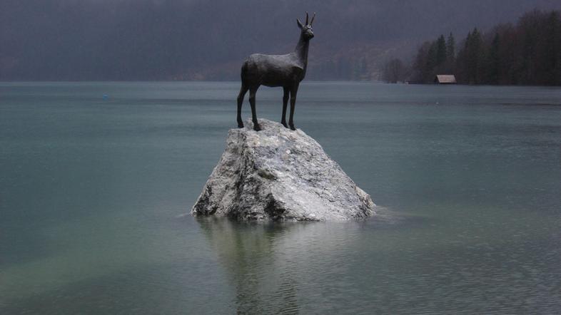 Bohinjsko jezero globoko pod muljem skriva mine. (Foto: arhiv Žurnala24)