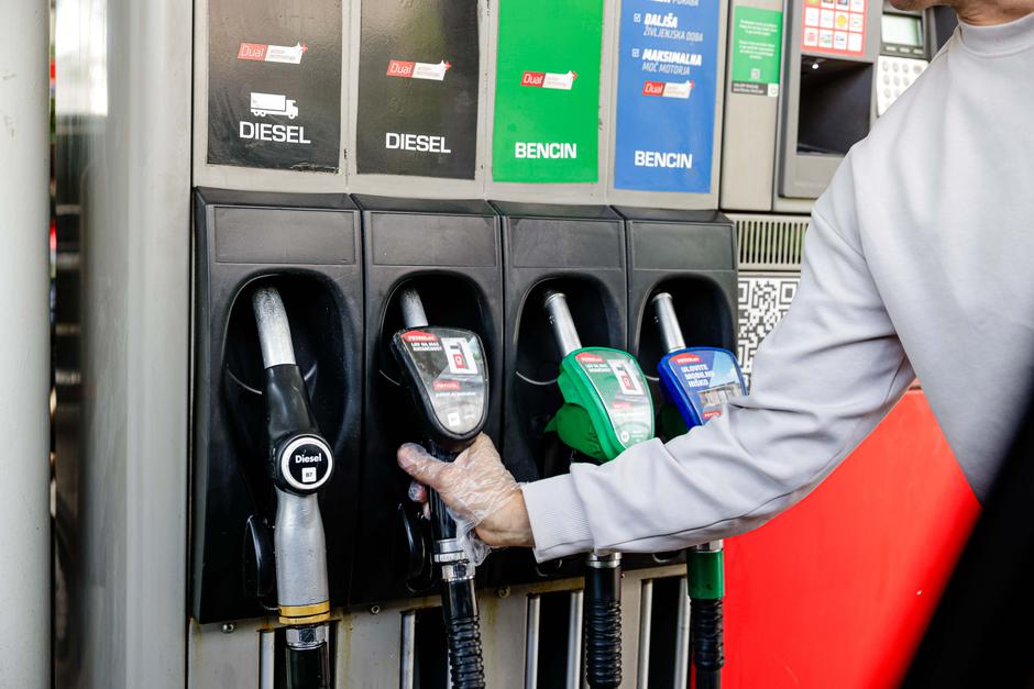 bencinska črpalka, gorivo | Avtor: Saša Despot