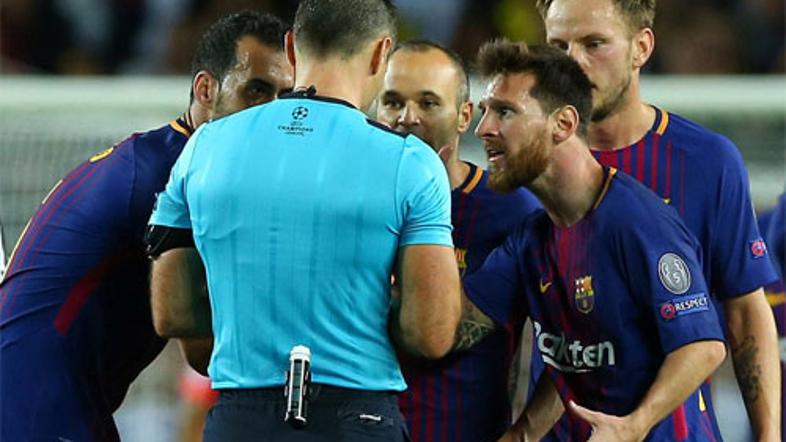 Lionel Messi Damir Skomina Barcelona Juventus