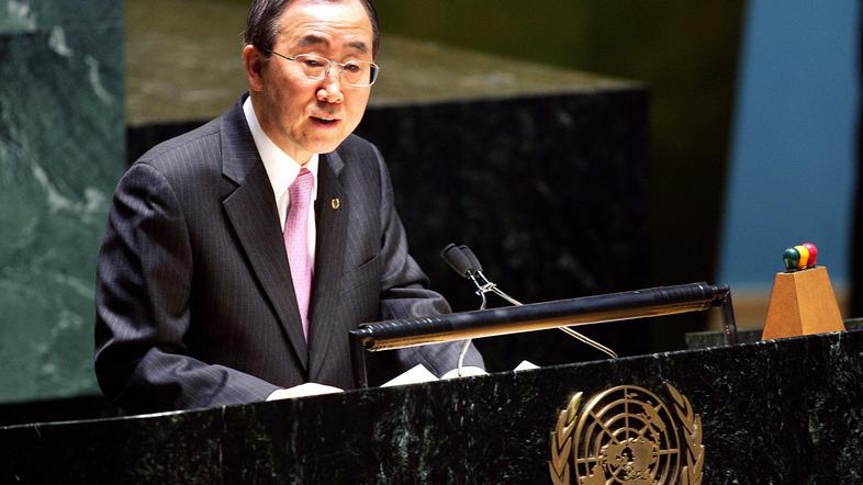 Generalni sekretar ZN Ban Ki Mun je izrazil obžalovanje, da resolucije o proraču