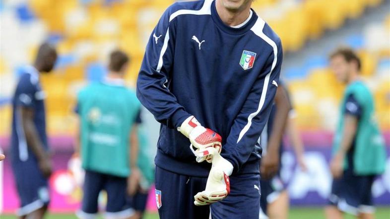 Buffon Italija Španija finale trening Kijev Euro 2012