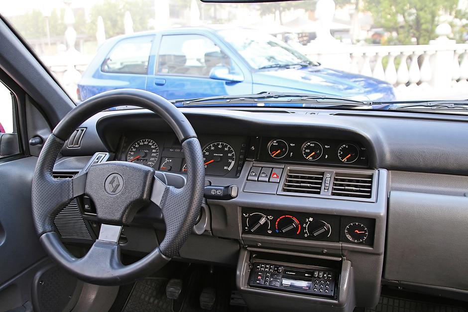 renault, renault clio, renault clio williams, renault clio 16v, renault sport, rs | Avtor: Renault Roadcrew