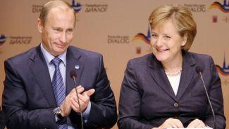 NEMCIJA PUTIN MERKEL PLOSKANJE AFP