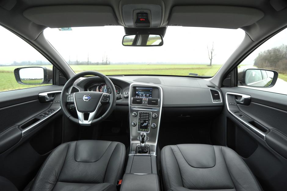 slovenija 06.01.14, Volvo XC60, SUV, avto, test, foto: Anze Petkovsek | Avtor: Anže Petkovšek