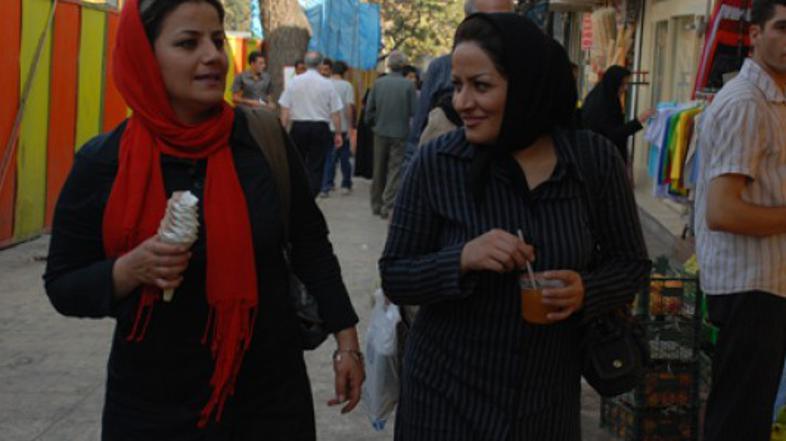 Ob 19. uri si lahko ogledate dokumentarni film Na spolnem bazarju. (Foto: Uradna