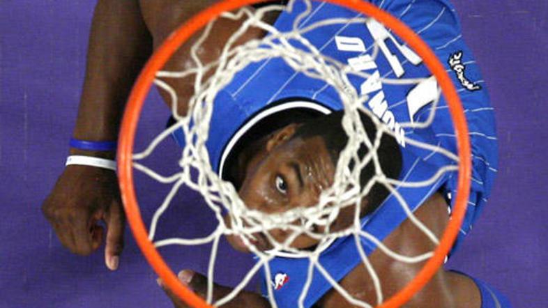 Dwight Howard je na prvi tekmi dosegel 12 točk (10 prostih metov) in imel 15 sko