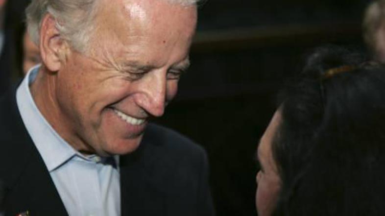 Biden bo balkansko turnejo zaključil na Kosovu.