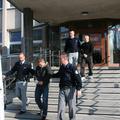 Muzaferovića (spredaj) in Veliča (zadaj) naj bi obremenili le trije gosti lokala