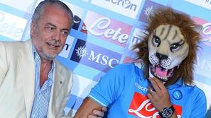 De Laurentiis Inler maska lev predsednik Napoli