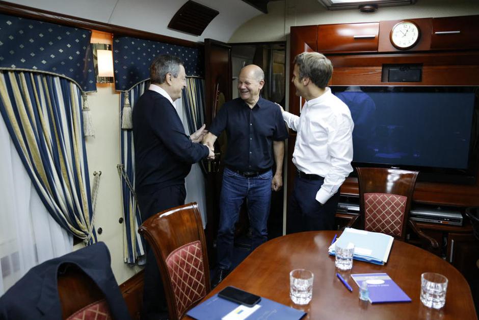 Emmanuel Macron Olaf Scholz Mario Draghi obisk Ukrajine | Avtor: Epa