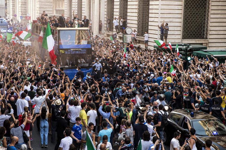 Rim Italija Euro 2020 sprejem navijači