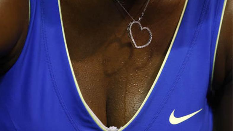 Serena Williams se je proti Svetlani Kuznjecovi pošteno spotila in se prebila v 