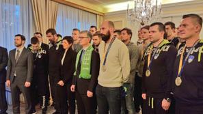 Sprejem rokometašev pri Cerarju