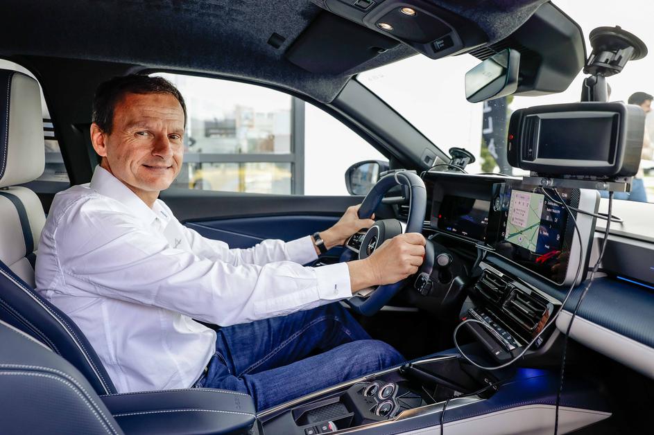 predstavitev Alpine A290, Manu Guigou