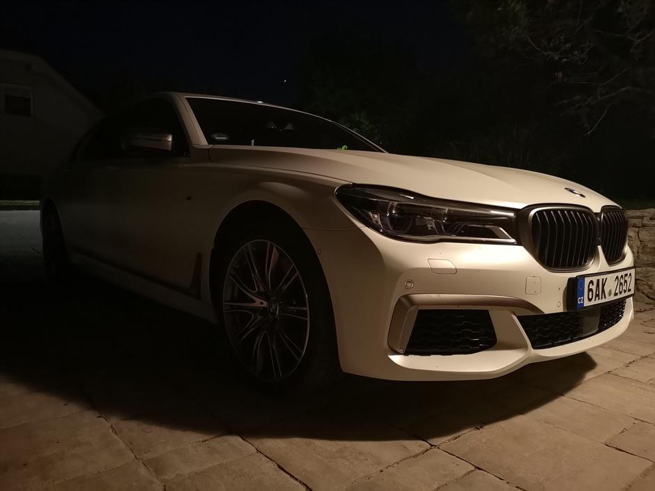 BMW 76li | Avtor: Matej Košir