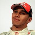 Hamilton pojasnjuje, kdo so Senna, Prost in kdo pivska firma današnje F1. (Foto: