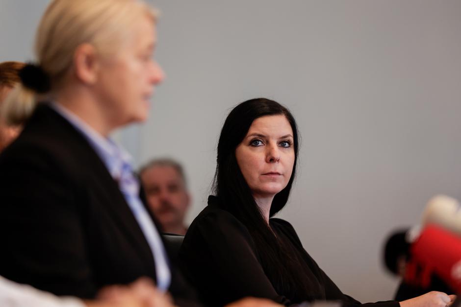 razprava o spletnih prevarah, tanja piškur | Avtor: Saša Despot