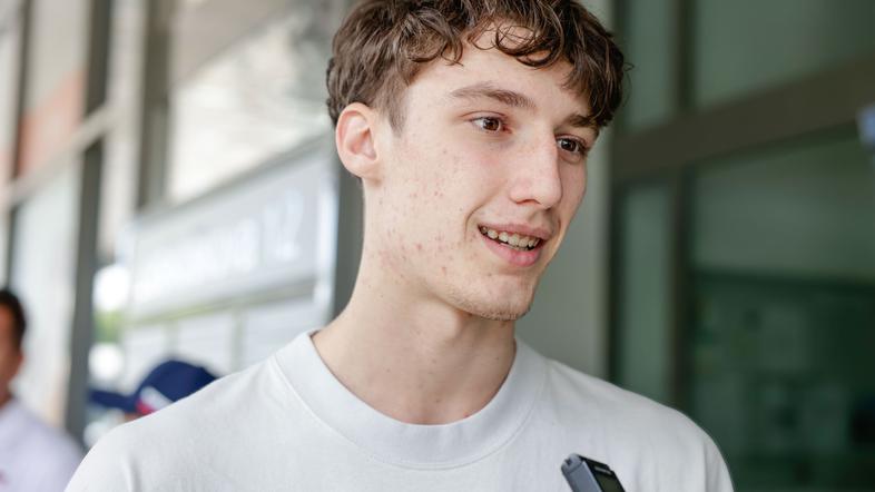 medijski termin moške košarkarske reprezentance KZS, Mark Padjen