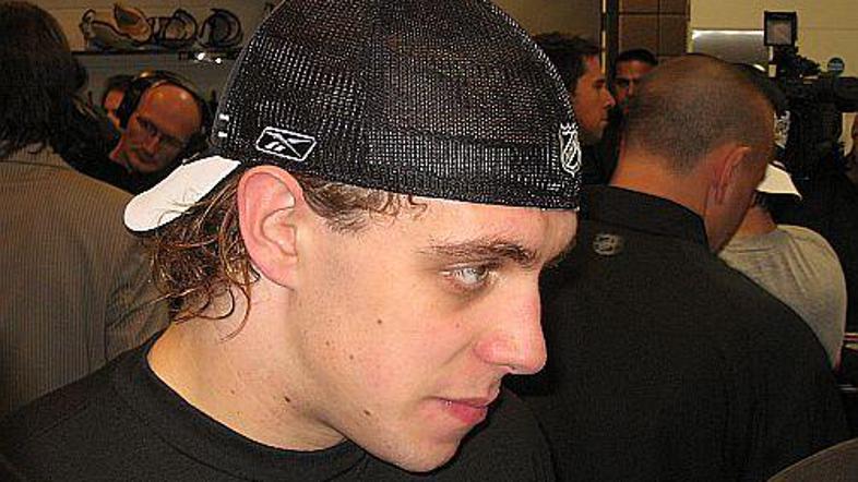 Anže Kopitar se je na otvoritveni tekmi nove sezone lige NHL izkazal z dvema pod