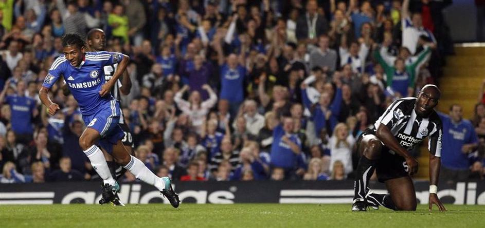 Patrick Van Aanholt Sol Campbell gol zadetek veselje slavje proslavljanje prosla