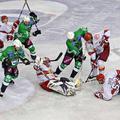 Puške ne Olimpija ne Jesenice še niso vrgle v koruzo, a zaostanek za osmim mesto