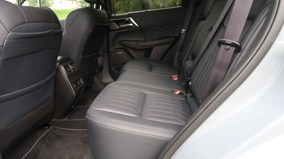 Mitsubishi outlander PHEV | Avtor: Gregor Prebil