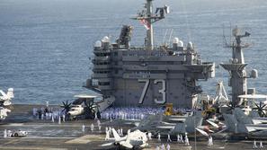 Ameriška letalonosilka George Washington, ki bo sodelovala na ameriško-korejskih
