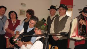 Člani kulturnega društva Ofirovci in koledniki bodo prav tako na martinovem v La