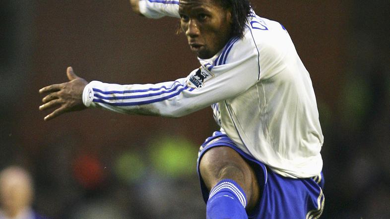 Dider Drogba z mislimi pri Chelseaju.