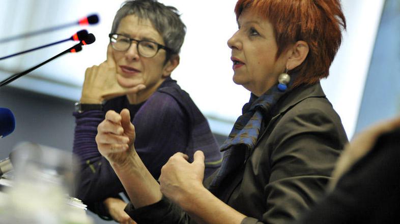 Ministrica Majda Širca je napovedala obnovo prostorov na
Metelkovi 22. Namejeni