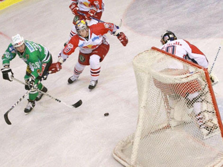 Olimpija in Salzburg bosta prekrižala palice že v prvem krogu lige Ebel.