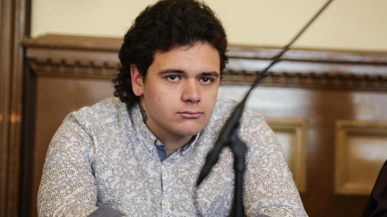 sodišče Stefan Cakić