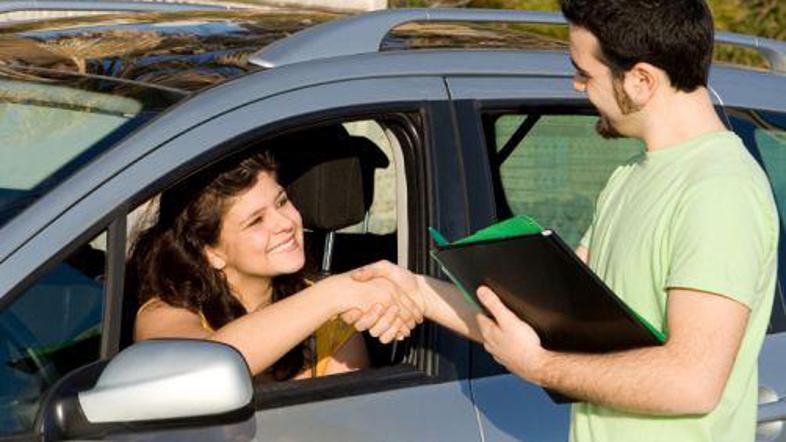 Število prvih registracij osebnih avtomobilov v Sloveniji pa se je v letu 2007 v