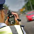 Policija meri hitrost